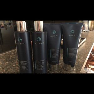 Monat Advanced Hydrating Shampoo and Conditioner